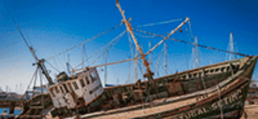 Скрип старого корабля от ветра