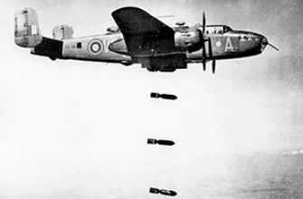 Звук бомбежки — свист бомб, взрывы, гул самолетов звуки бомбежек