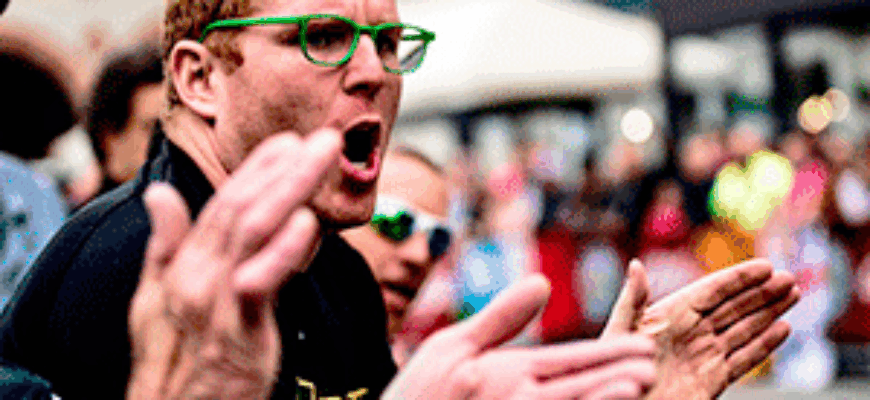 Аплодисменты на улице