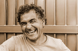 Смеющийся мужчина — звук смеха для монтажа