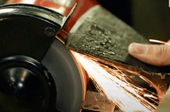 Звук заточки топора на точильном камне