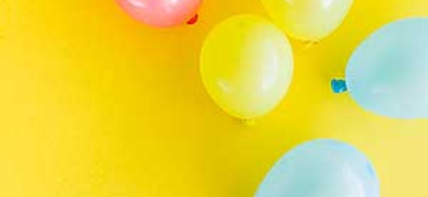 Звуки воздушного шарика — на картинке разноцветные воздушные шарики